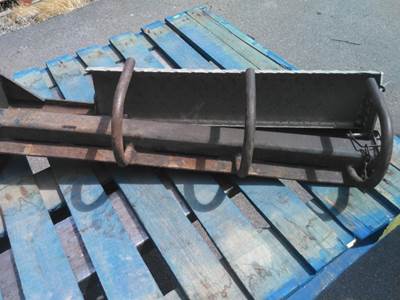 Kenworth W900 Tire Chain Hanger