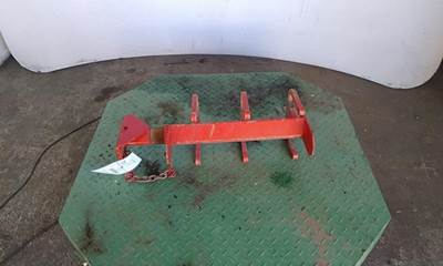 Universal Tire Chain Hanger for a Universal ALL