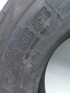 Bridgestone 265/70R19.5 Tire