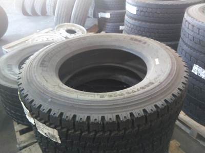 Michelin 245/70R19.5 Tire