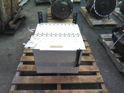 Freightliner Cascadia 113 Right Tool Box