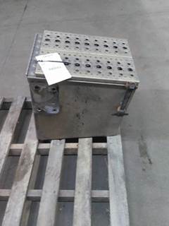 Freightliner Cascadia 125 Right Tool Box