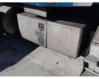 Freightliner Century Class 120 Left Tool Box for a Freightliner CENTURY 120