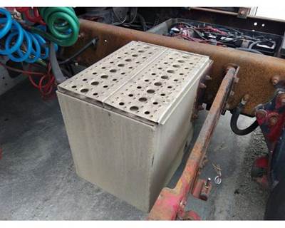 Freightliner Century Class 120 Tool Box for a Freightliner CENTURY 120