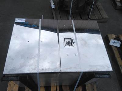 Freightliner M2 112 Right Tool Box