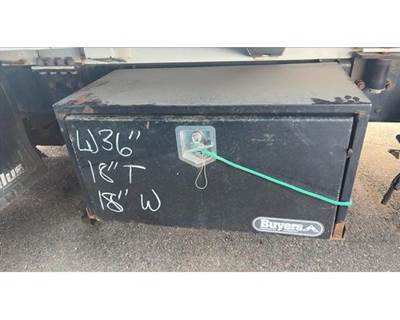 International 7400 Tool Box
