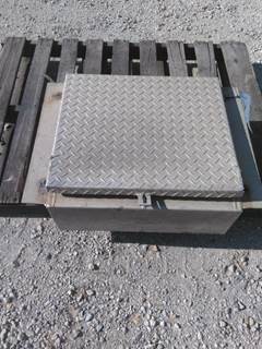 International 8600 Tool Box