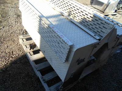 International 9400 Right Tool Box