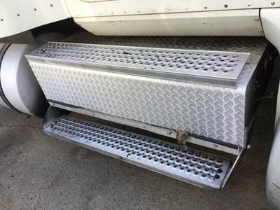 International 9400i Tool Box