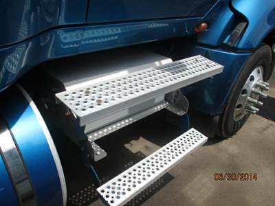 International ProStar Right Tool Box for a International PROSTAR 125