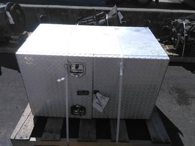 International ProStar Tool Box for a International PROSTAR 122