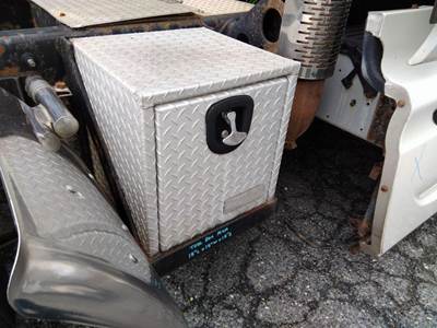 International ProStar Right Tool Box for a International PROSTAR 122