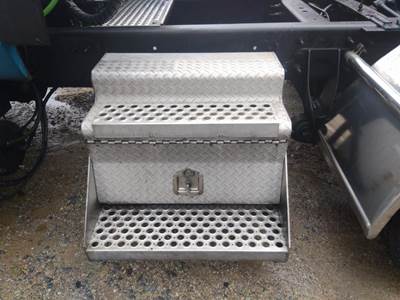 International ProStar Left Tool Box for a International PROSTAR 122