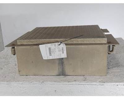International ProStar Tool Box for a International PROSTAR 122