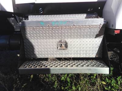 Kenworth T440 Right Tool Box