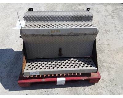 Kenworth T800B Right Tool Box