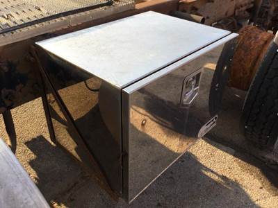 Mack CHN613 Tool Box