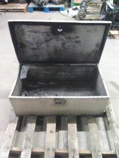 Mack Pinnacle CXU613 Tool Box for a Mack CXU613