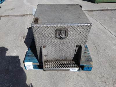 Peterbilt 379 Tool Box