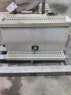 Peterbilt 384 Right Tool Box