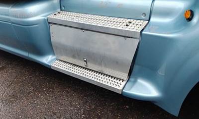 Peterbilt 386 Right Tool Box