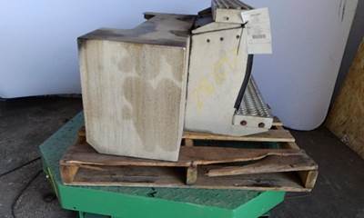 Peterbilt 386 Right Tool Box