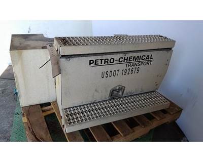 Peterbilt 386 Right Tool Box