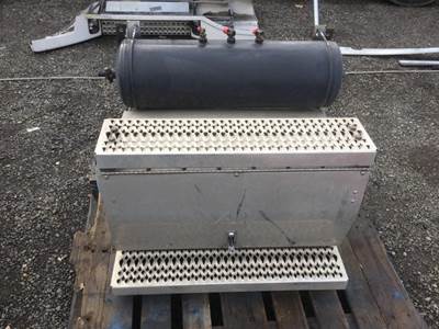 Peterbilt 387 Tool Box