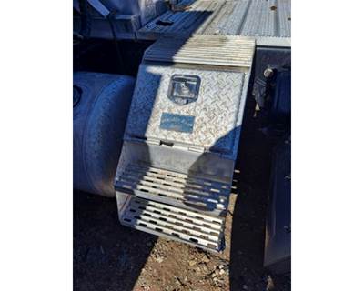 Peterbilt 579 Tool Box