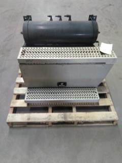 Peterbilt 587 Tool Box