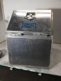 MERRITT SADDLE BOX SM DR BRITE 