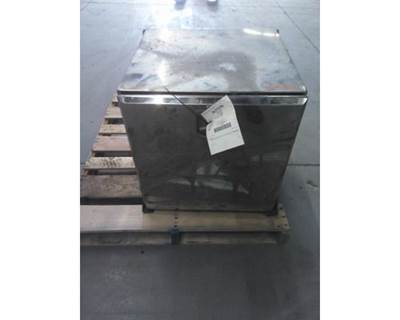 Volvo VNL Tool Box