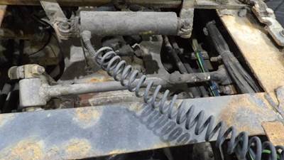 Freightliner Cascadia 125 Torsion Bar