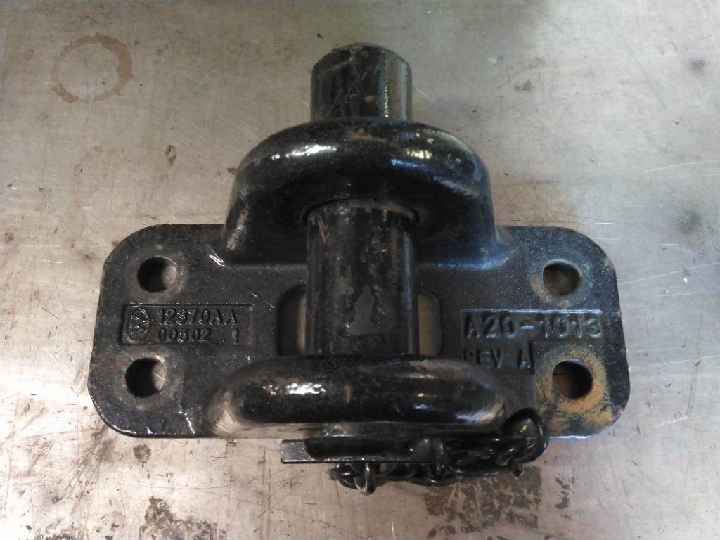 Kenworth W900 Tow Hook For Sale Stockton, CA 2248782