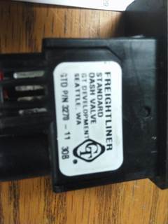 Freightliner Cascadia 125 Trailer Light Switch
