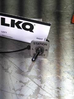 Peterbilt 320 Trailer Light Switch