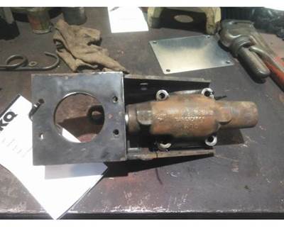 Mack T2180B Top Shifter and Bracket