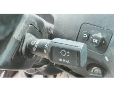 Fuller FAOM15810SEN3 Right Gear Shifter