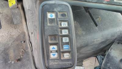 Fuller RTO14910B-DM3 Gear Shifter for a Fuller RTO14910BDM3