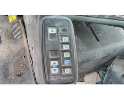 Fuller RTO14910B-DM3 Electronic Shift Control for a Fuller RTO14910BDM3