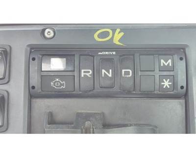 Volvo AT2612D Gear Shifter