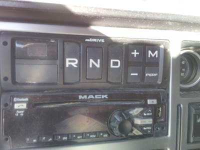 Volvo ATO2612D Gear Shifter