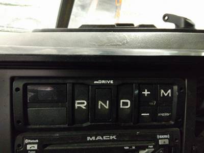 Volvo ATO2612F Gear Shifter