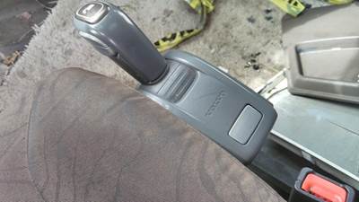 Volvo ATO2612F Gear Shifter
