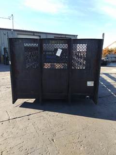 USED STEEL FLAT BED WITH REMOVABLE SIDE RAILS

282.5" LONG 96" WIDE 