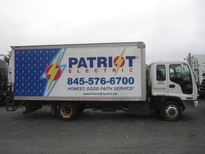 MICKEY VB18085 
BOX BODY 
**MINOR DAMAGES** 