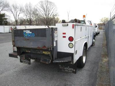 READING U132ABDW-T 
REAR BUMPER BENT 
D/S REAR CORNER DENTED 
 