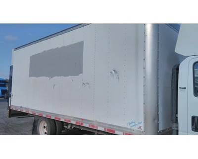 Supreme 20' Box Truck Body with Lift Gate, Rail Style Welded, Serial # SVA20091096