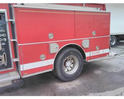 REAR FIRE TRUCK BODY WITH SPOTLIGHTS AND STROBE LIGHT
POSSIBLY USE ON A