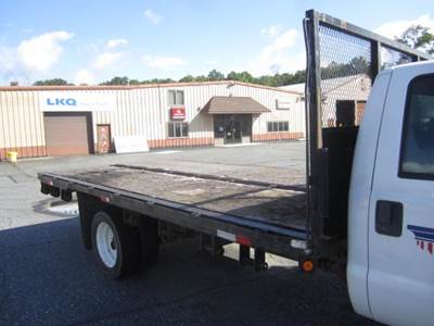 16 FT. FLAT BED 
**HAS SLIGHT DAMAGE TO WOOD FLOOR SEE PICTURES** 
**CROSS